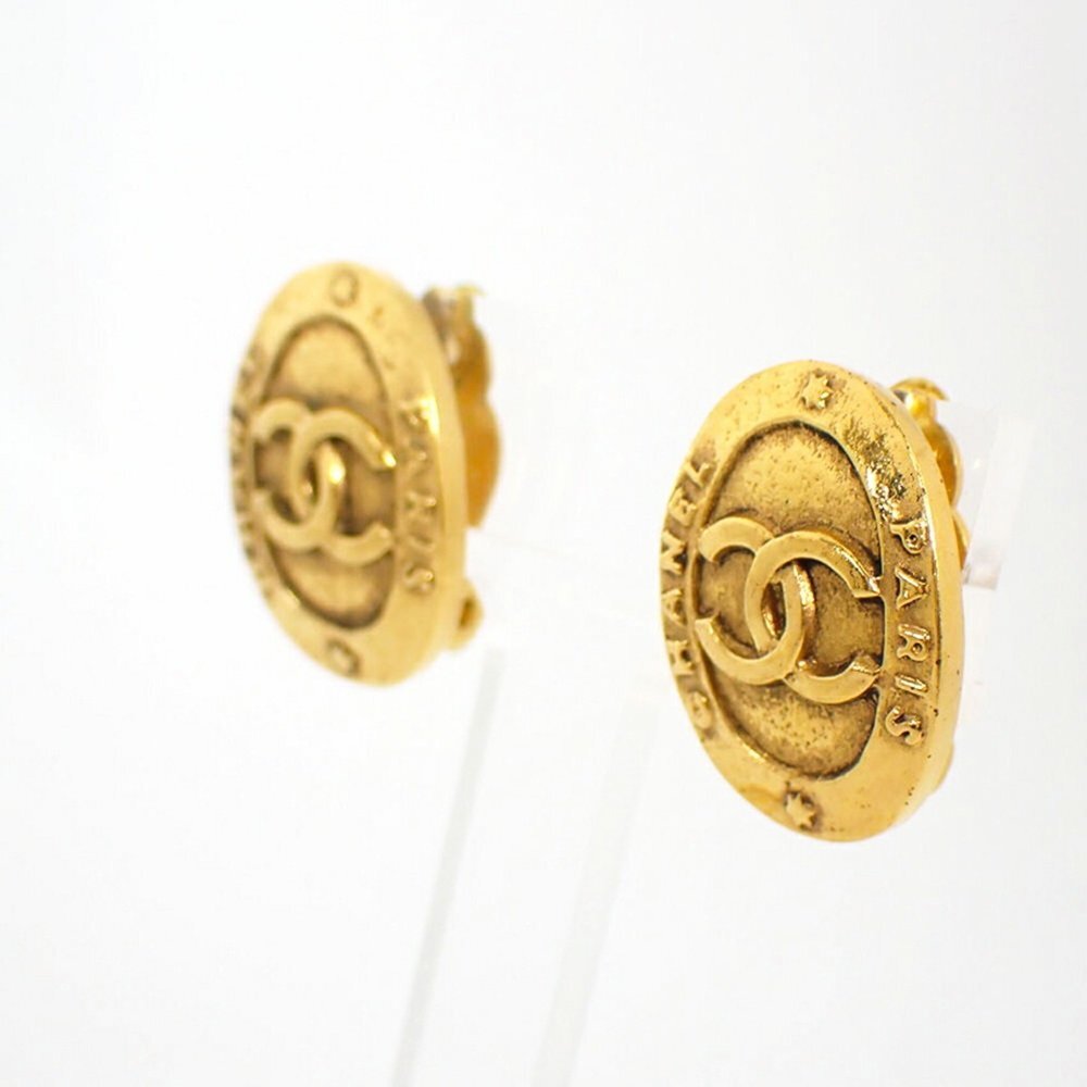 CHANEL Logo Earrings - Picture 4 of 8